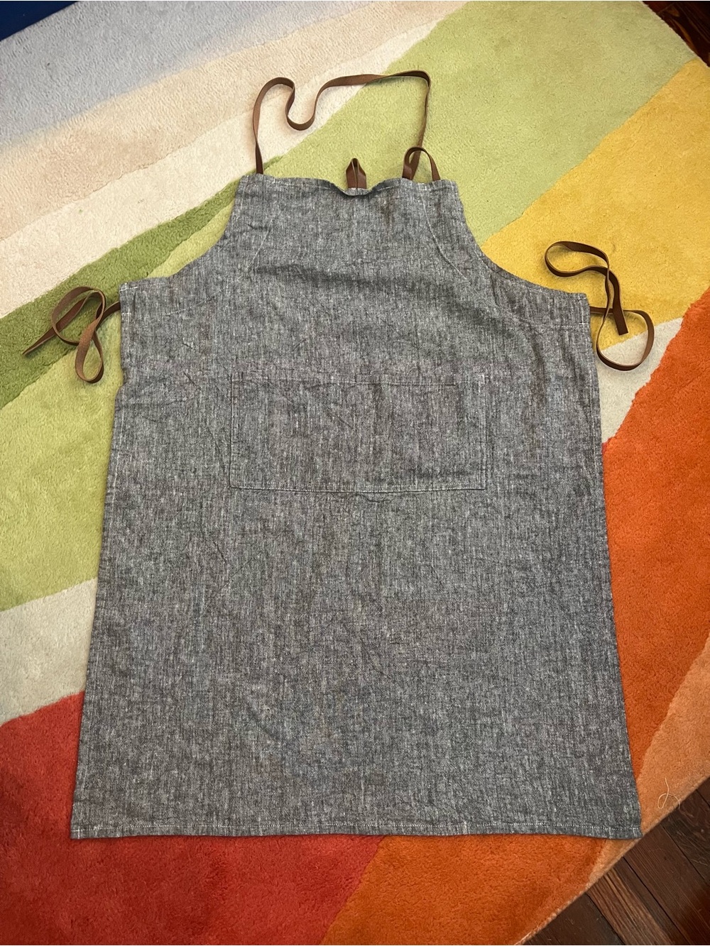 100% Cotton Chambray Apron with Pocket and Adjustable Neck with Long Leather Tie